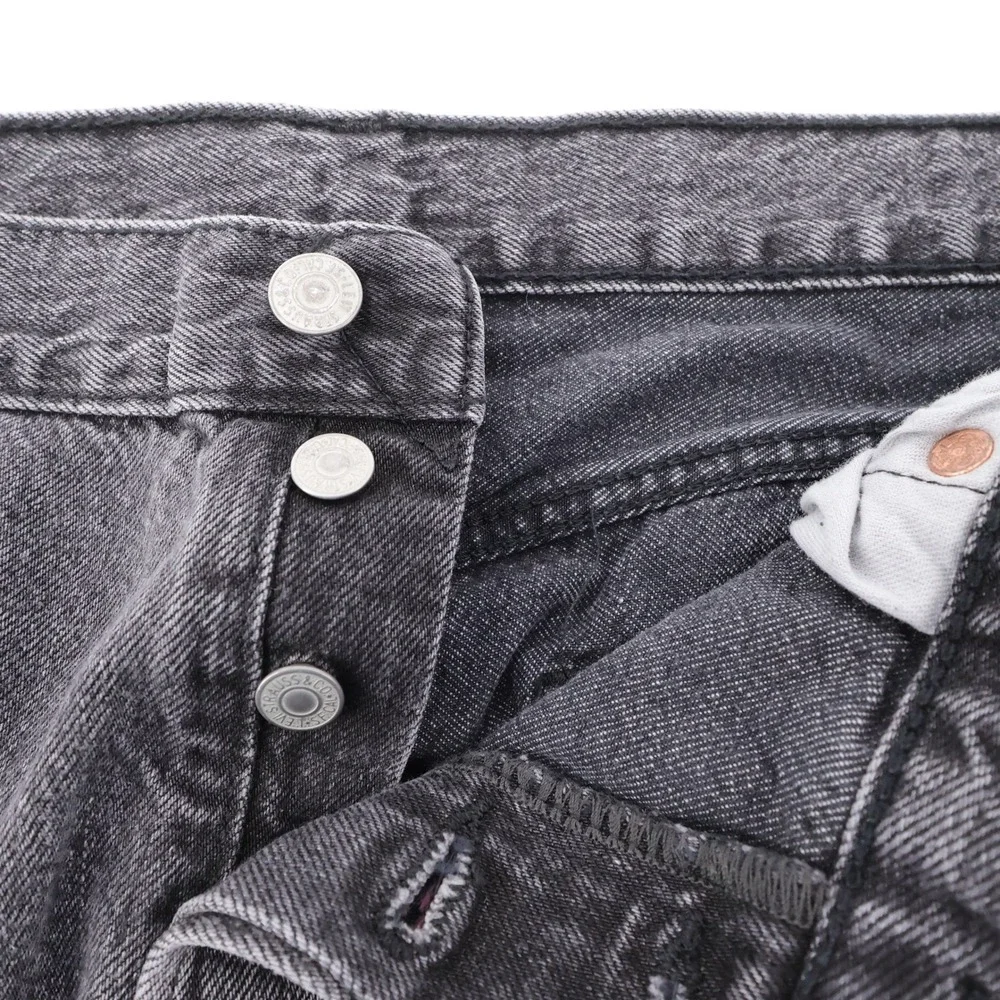 Levis 501 Original Fit Button Fly Jeans Charcoal Black Mens 36x32 (Measures 31